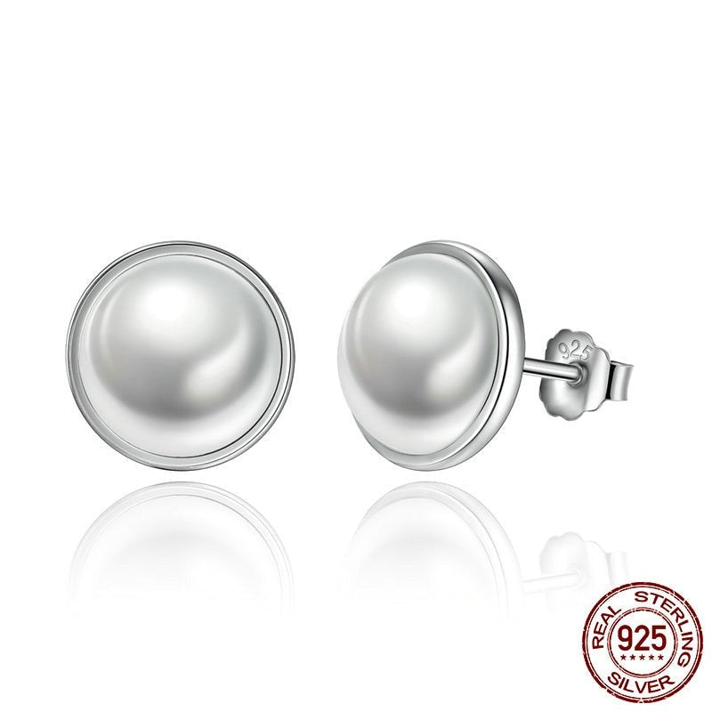 White Pearl Elegant Beauty Stud